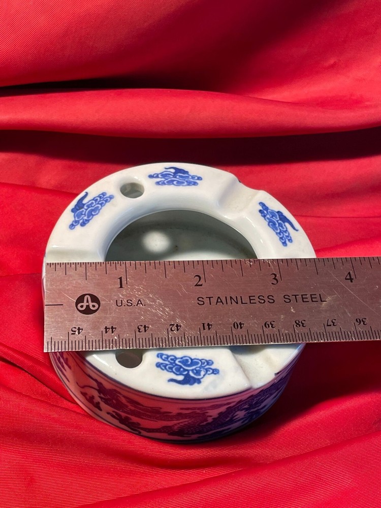 China Ashtray Art