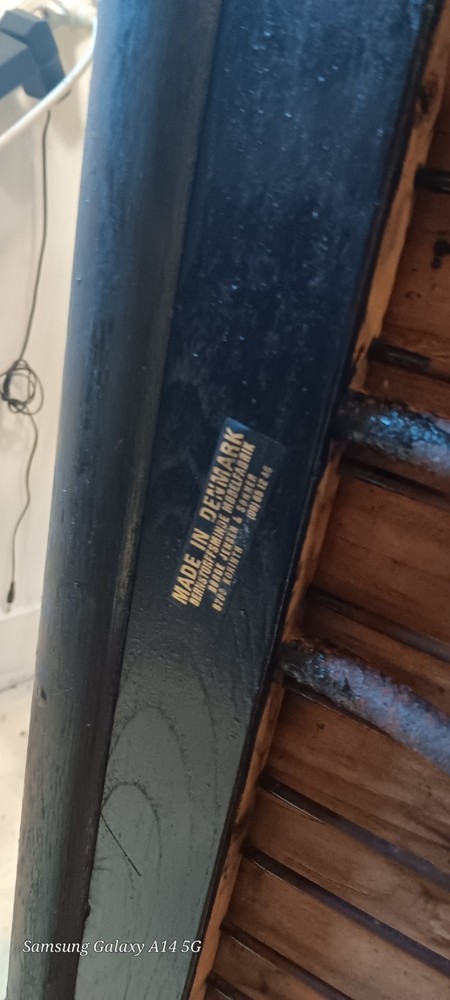 a borge jensen and sonner bench