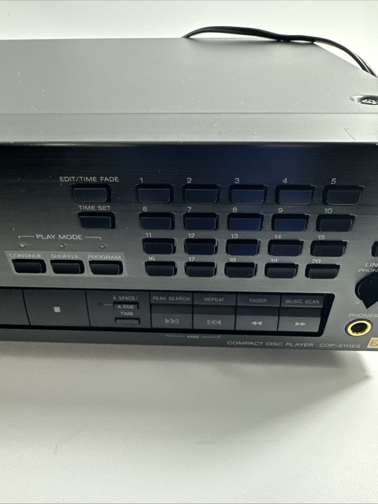 Sony CDP X111ES High Density Digital Sync CD player , Works!