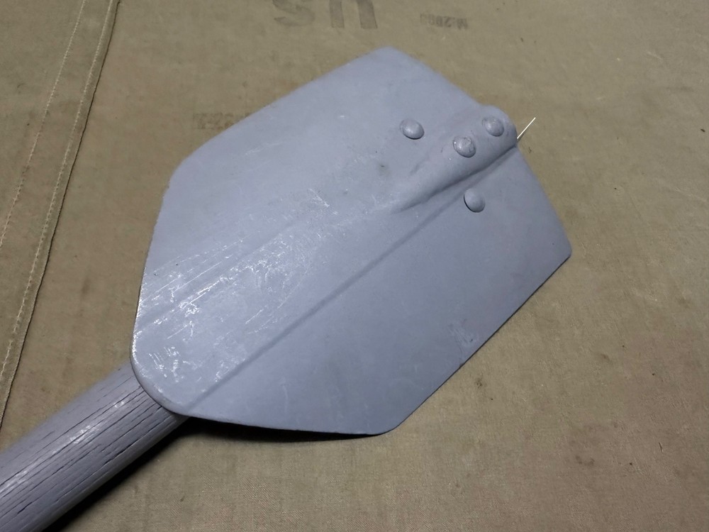 ORIGINAL WWII US ARMY M1943 COMBAT FIELD FOLDING SHOVEL-DATED 1943, AMES