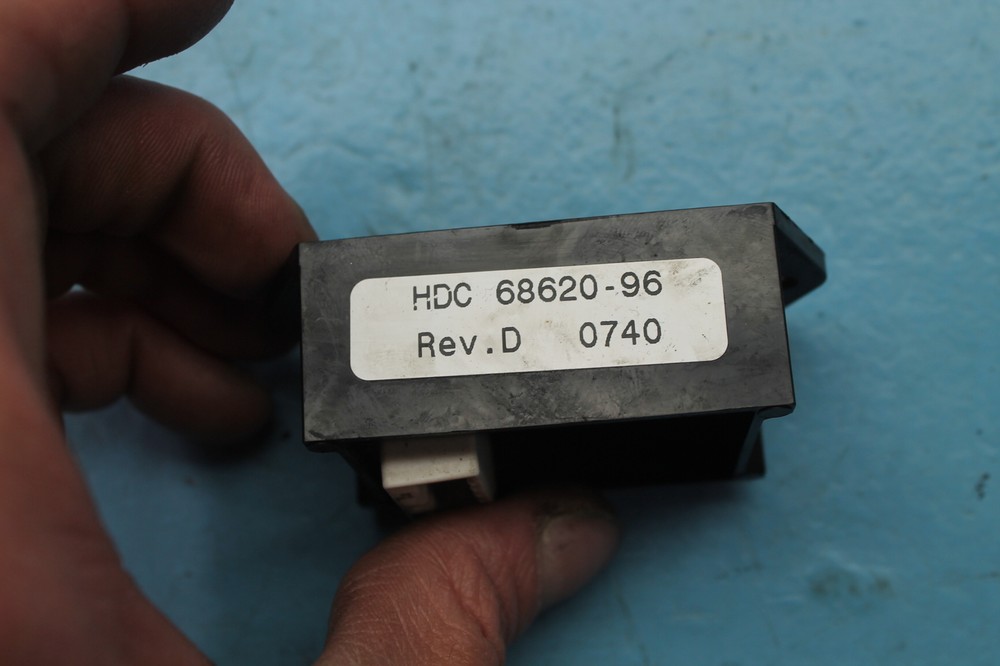 1007 00 HARLEY-DAVIDSON ELECTRA GLIDE MODULE LOW FUEL MOD RELAY SENSOR