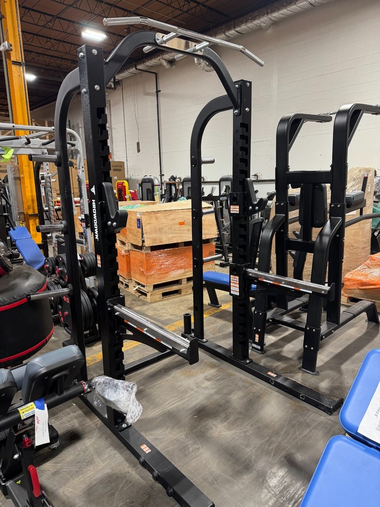 THROWDOWN HALF RACK WITH BAMBOO LIFTING PLATFORM