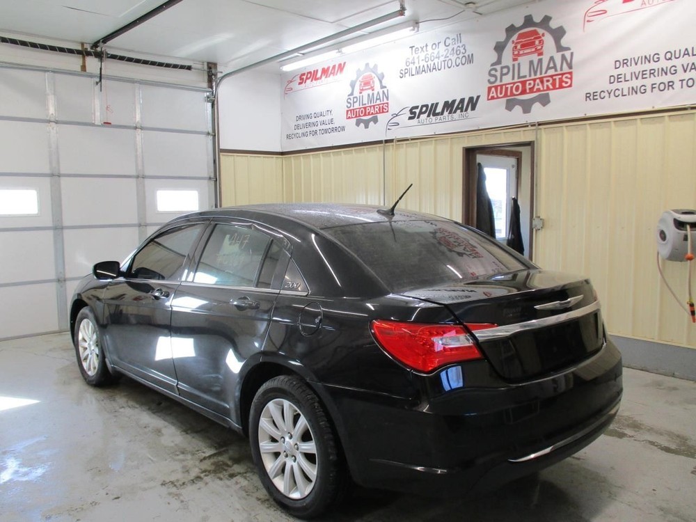 200 2013 High Mounted Stop Light 1881698