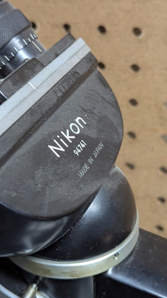 *Untested* Nikon S Microscope With Transformer And Objectives - Powers On L-KE?