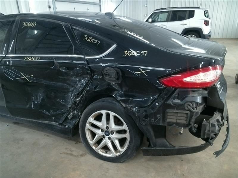 FUSION 2016 High Mounted Stop Light 104580973