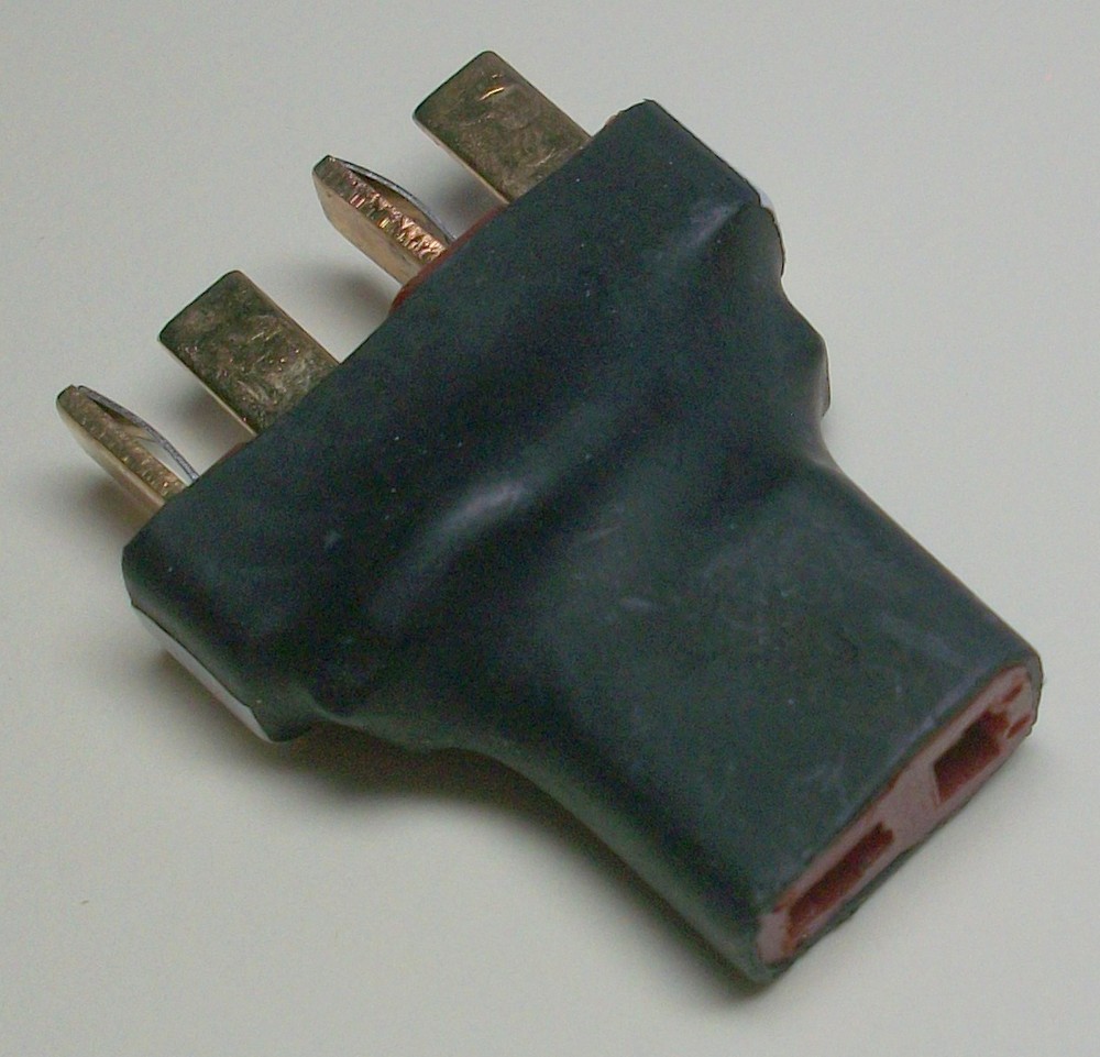 Ultra Compact T-Plug (Deans Style) Parallel Battery Connector / Adapter