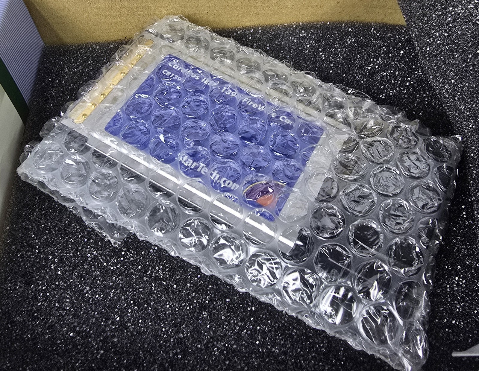 Startech FireConnect IEEE 1394 3-Port FireWire CB1394 CardBus Notebooks Laptop