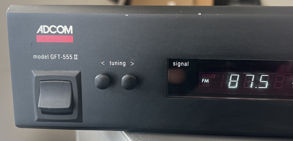 ADCOM GFT555II AM FM STEREO TUNER