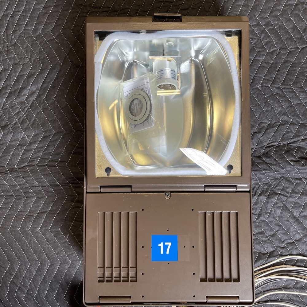 American electric lighting Pole Light, 571587, Does Not Include Bulb
