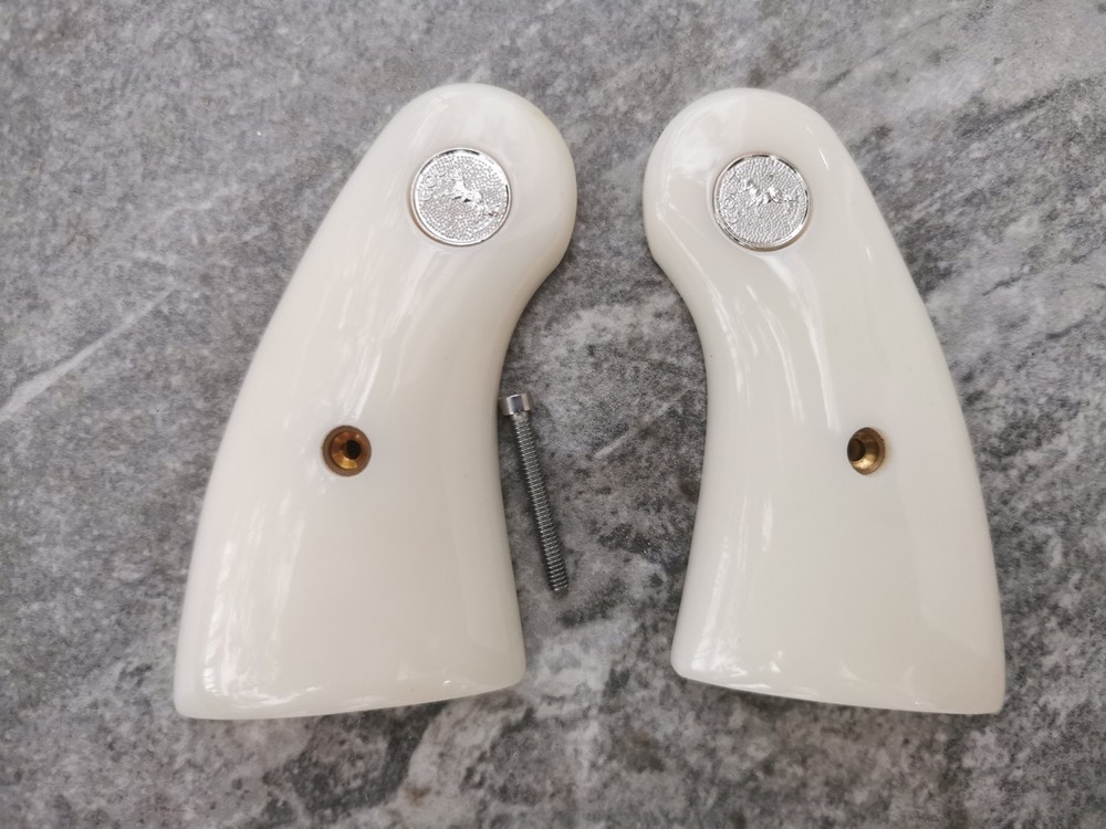 FAUX IVORY GRIPS FOR COLT PYTHON I, E FRAME & OFFICIAL POLICE NICE # Silver Med