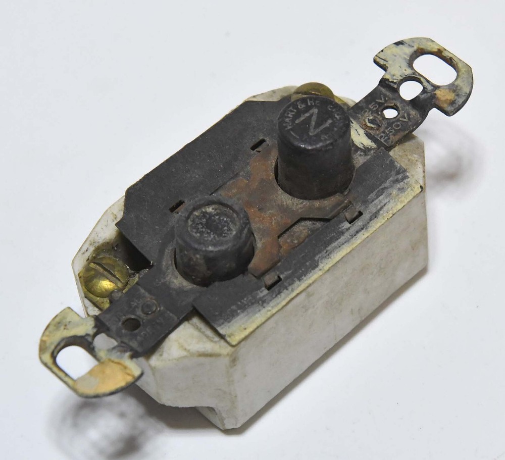 VINTAGE SINGLE POLE PUSH BUTTON SWITCH #2