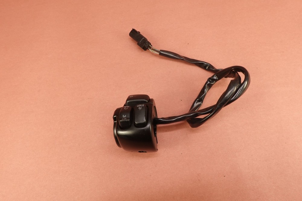 2009-2017 Harley VRSCF Muscle V-Rod Right Control Start Stop Switch