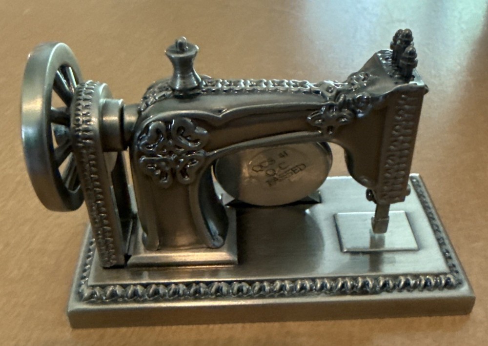 Timex Miniature Sewing Machine Pewter Clock 3”