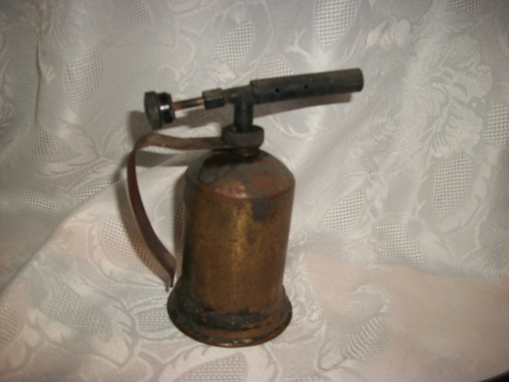 VINTAGE BRASS 6" MERIT TORCH