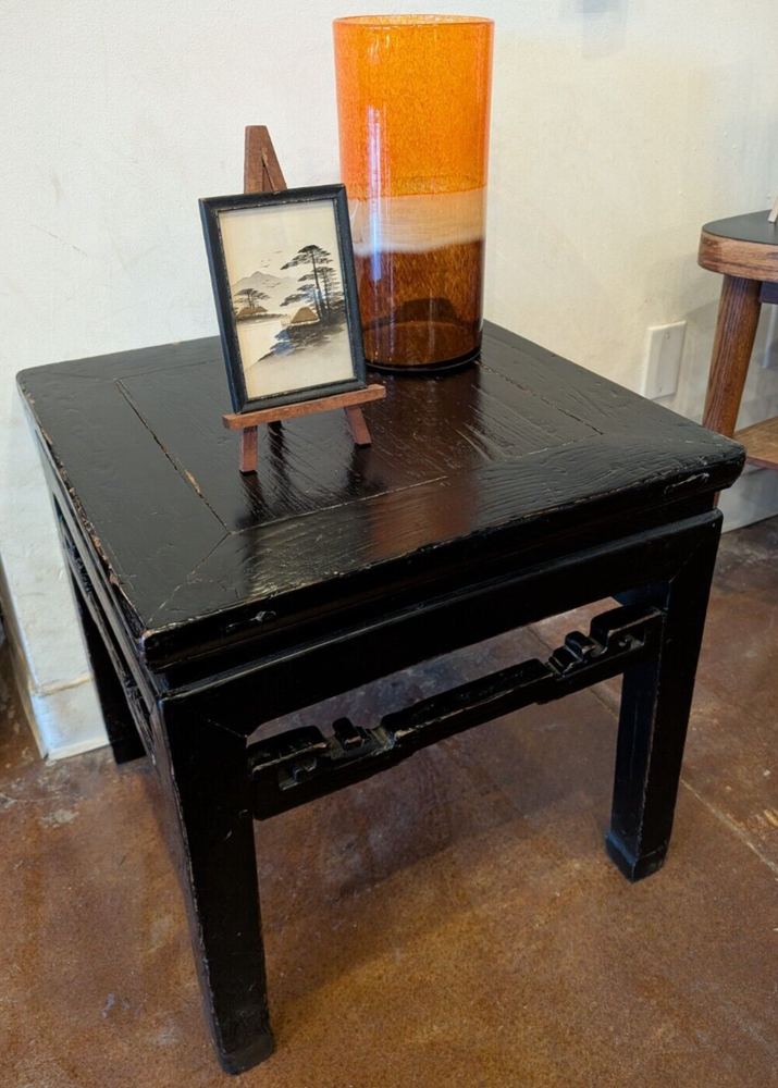 Antique Chinese MING SIDE TABLE End Table - Excellent Condition
