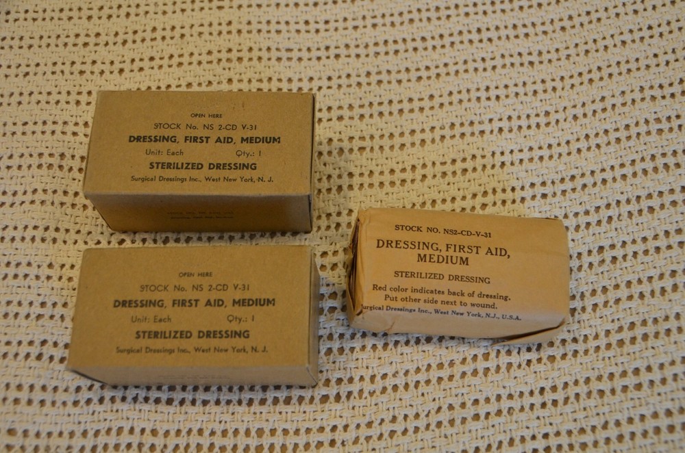 WWII U.S. ARMY STOCK NO. NS2-CD-V-31 MEDIUM FIRST AID DRESSING, STILL SEALED (3)