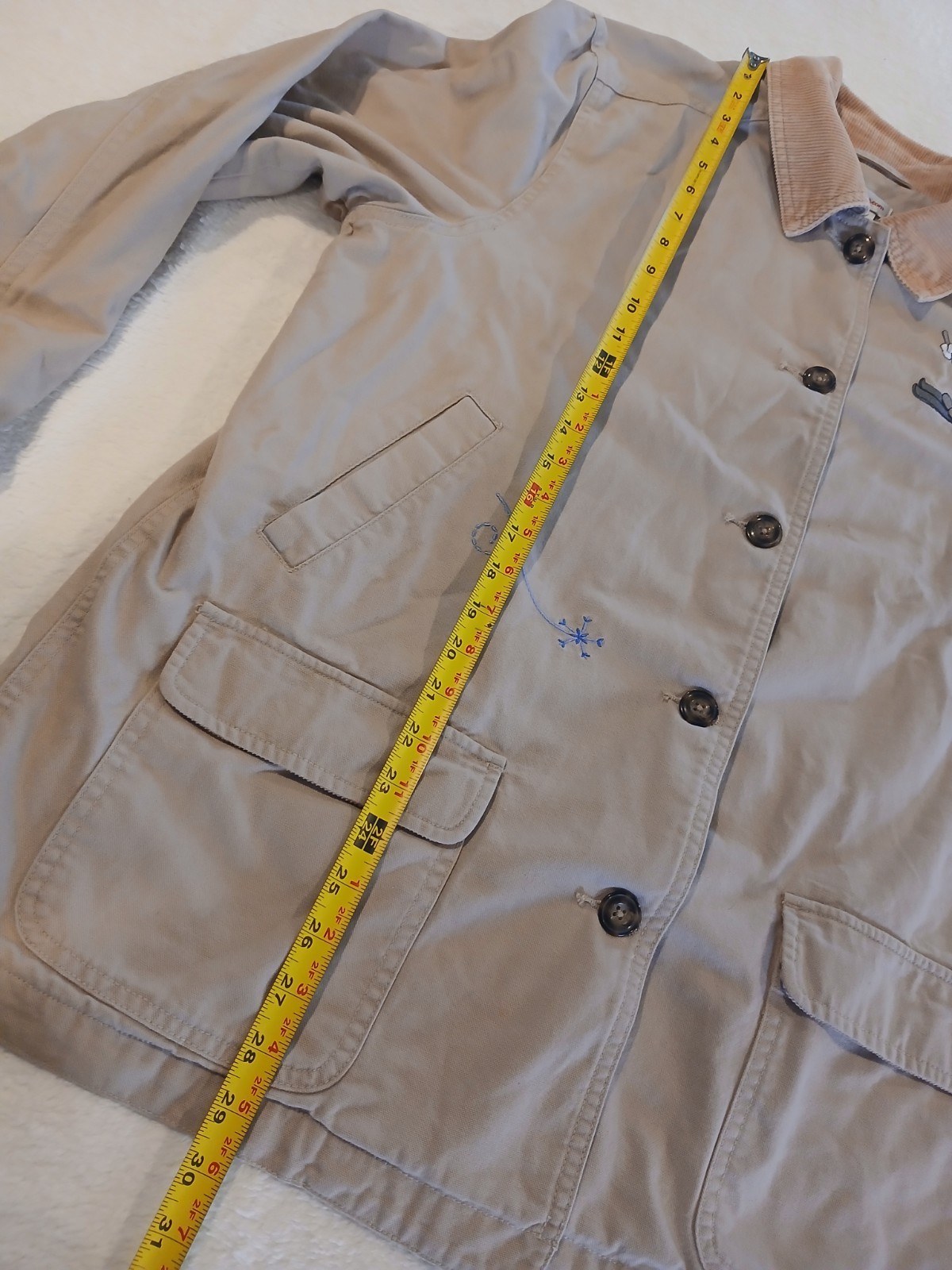 VTG Disney Store Barn Jacket Mickey and Friends Embroidered Beige Skiing Large