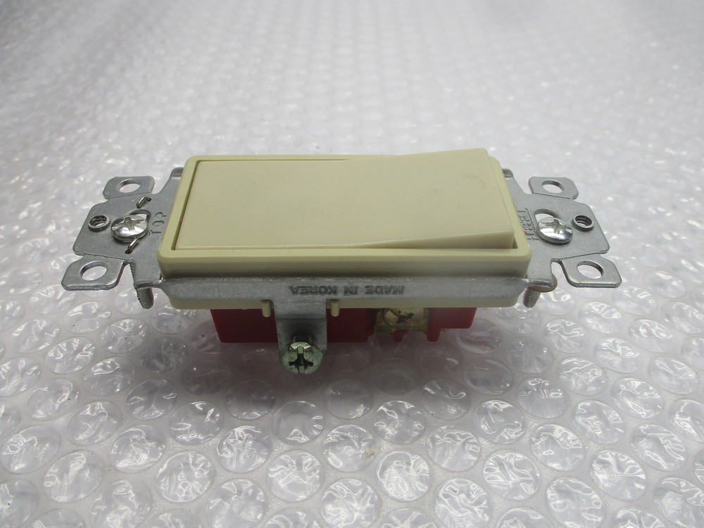 HUBBELL HBL2123I SWITCH NSMP