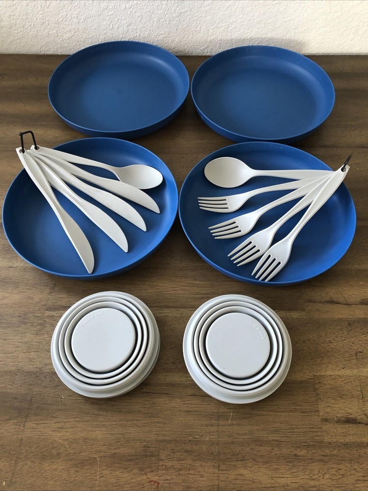 Plastic Camping Plates, Collapsible Silicone Cups, Knife Fork Spoon Set