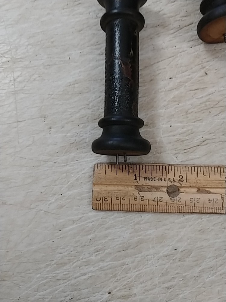 5 MANTLE CLOCK ROUND WOODEN COLUMNS