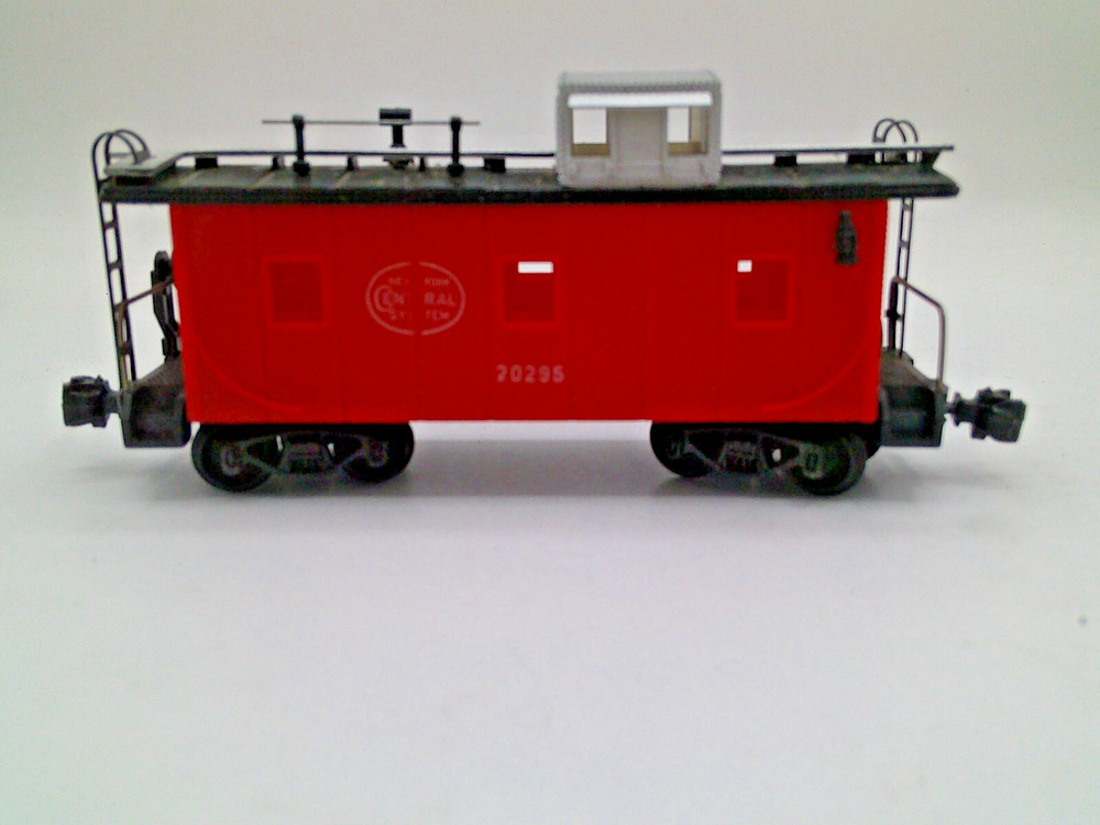 MARX H-O ELECTRIC TRAIN with TRACKS - WITHOUT REMOTE CONTROL - In Original Box