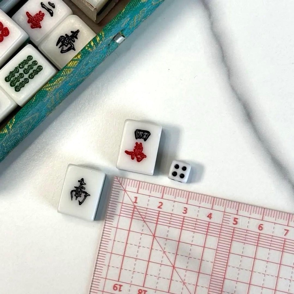[Antique] Chinese authentic mini portable mahjong tile set