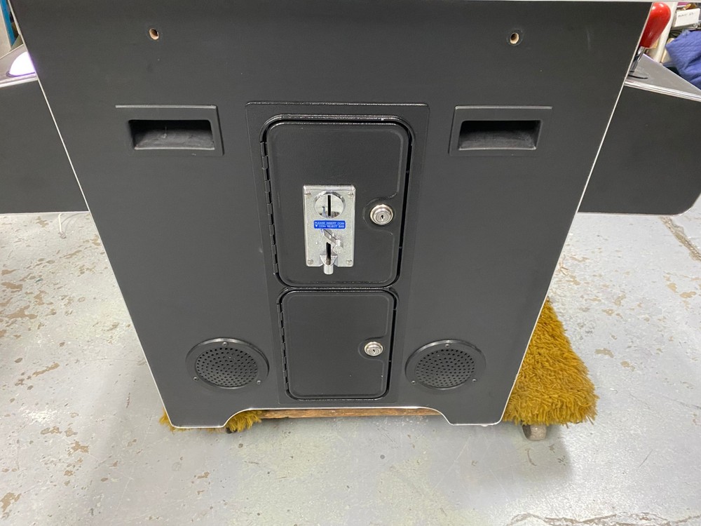 Mrs Pac Man with 412 Games