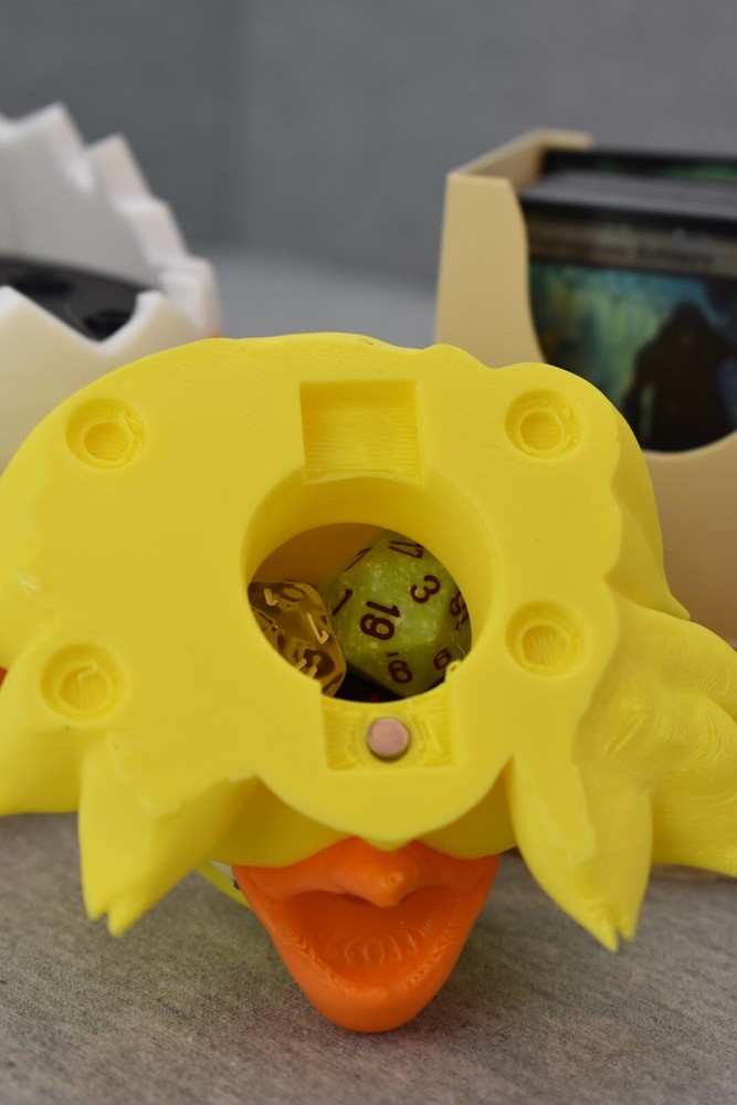 final fantasy 7 Chocobo deck box - Magic The Gathering Deck Box