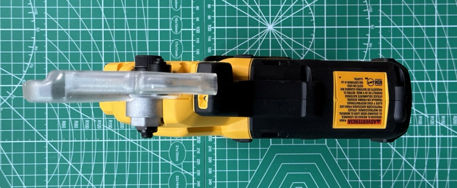 DEWALT-20V Pruner Shear KIT w/Battery, Charger & FREE TOOL BAG #DCPR320D1