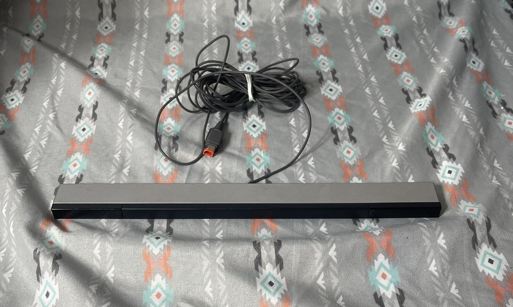 Nintendo Wii U Motion Sensor - White UNTESTED