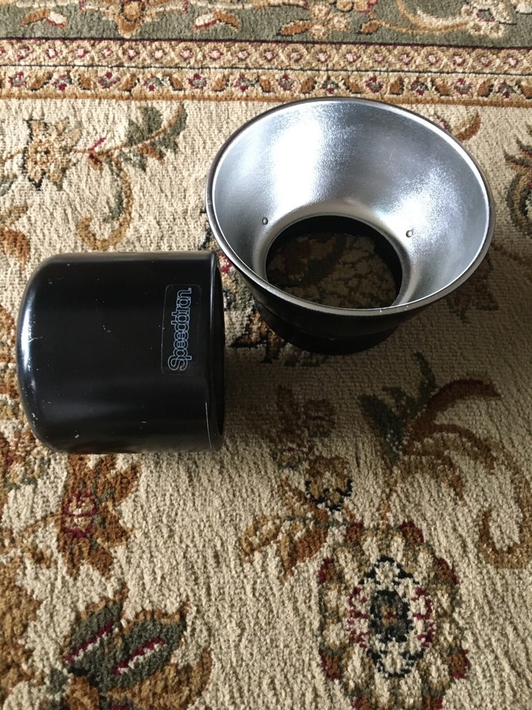 Speedotron Black Line 7in Reflector and Cap