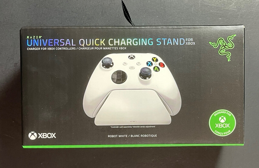 Official Universal Quick Charging Stand for XBOX Controller [ Robot WHITE ] NEW