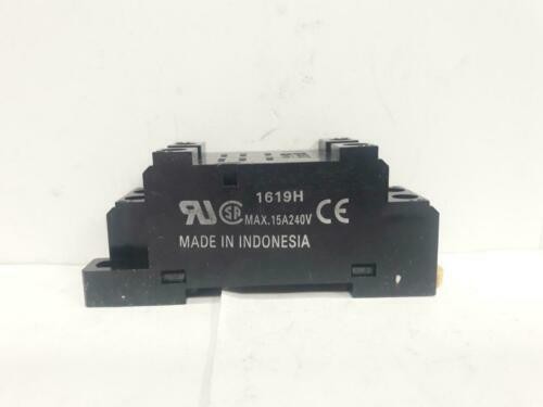 Omron PTF08A-E Relay Base Socket 8 Pin,Use for LY2N-J New #