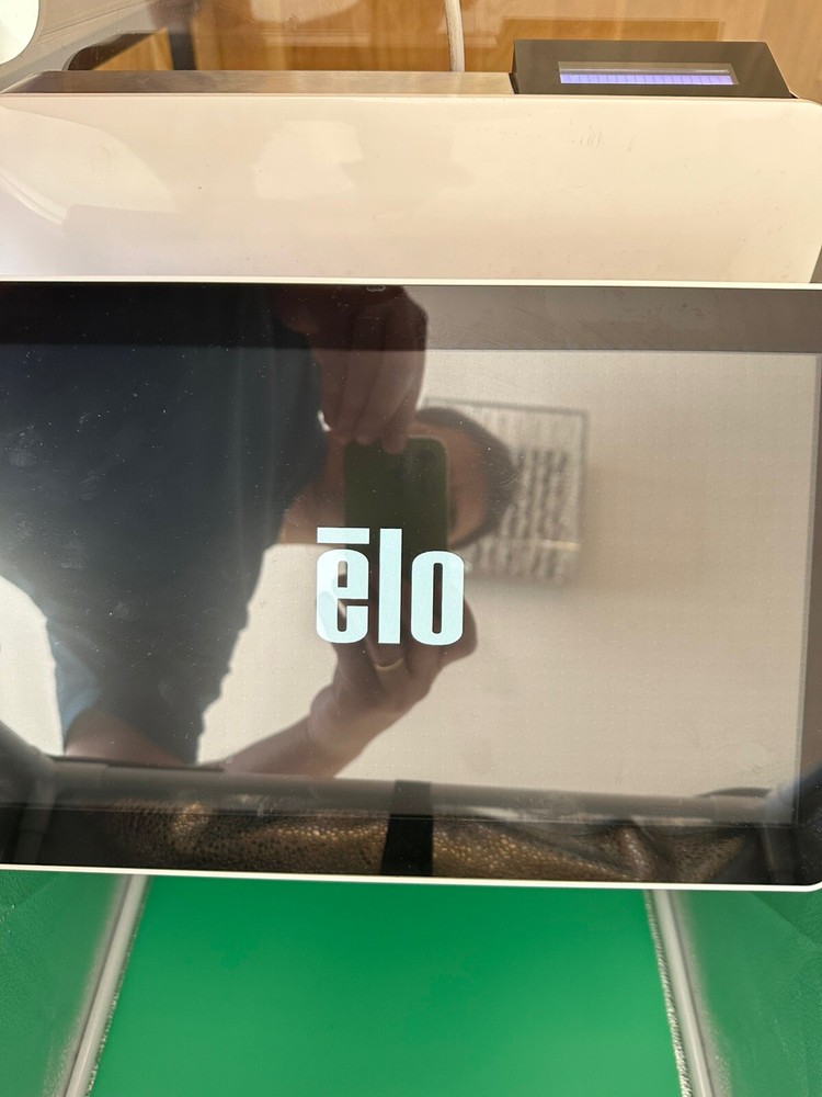 ELO PayPoint E346732 Android Open Source 32GB 13.3'' POS System - White/Reseted