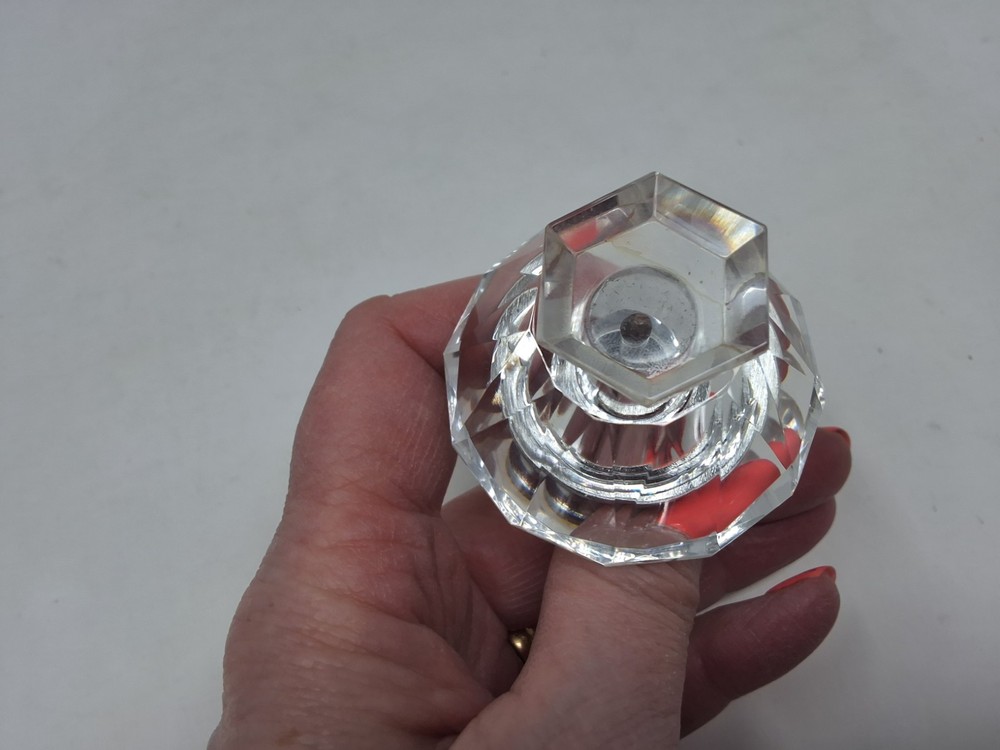 Facetted Perfume Bottle with Screwtops 7cms