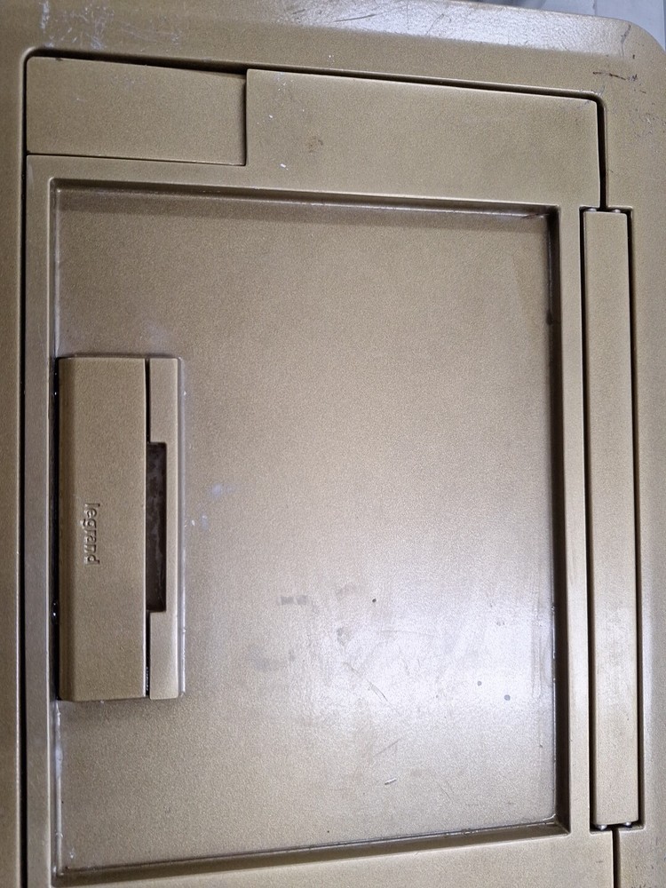 ⚡️Wiremold Evolution EFB45CTCBS BRASS Surface Style Cover w/Floor Insert Flange