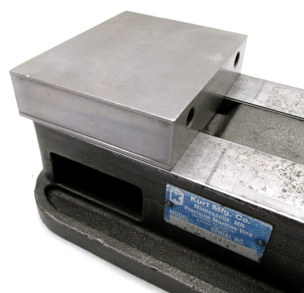 KURT ANGLOCK 6" MILLING MACHINE VISE - #D675