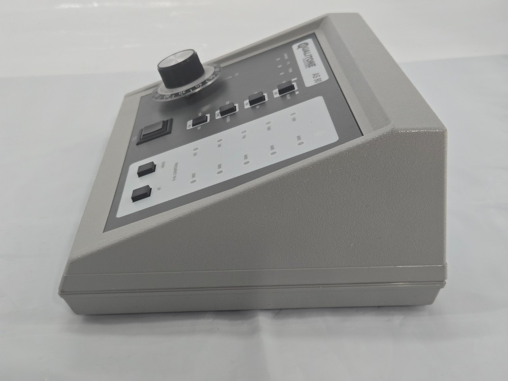 Qualitone Portable Audiometer Testing Equipment AS 90