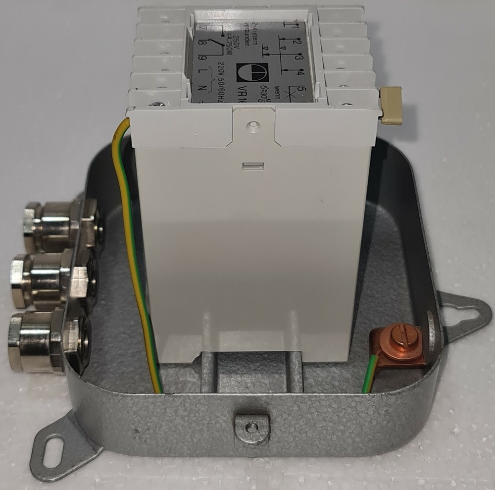 GESTRA VR 16 a LEVEL SWITCH/LEVEL CONTROLLER 220VAC 50/60 Hz 055161