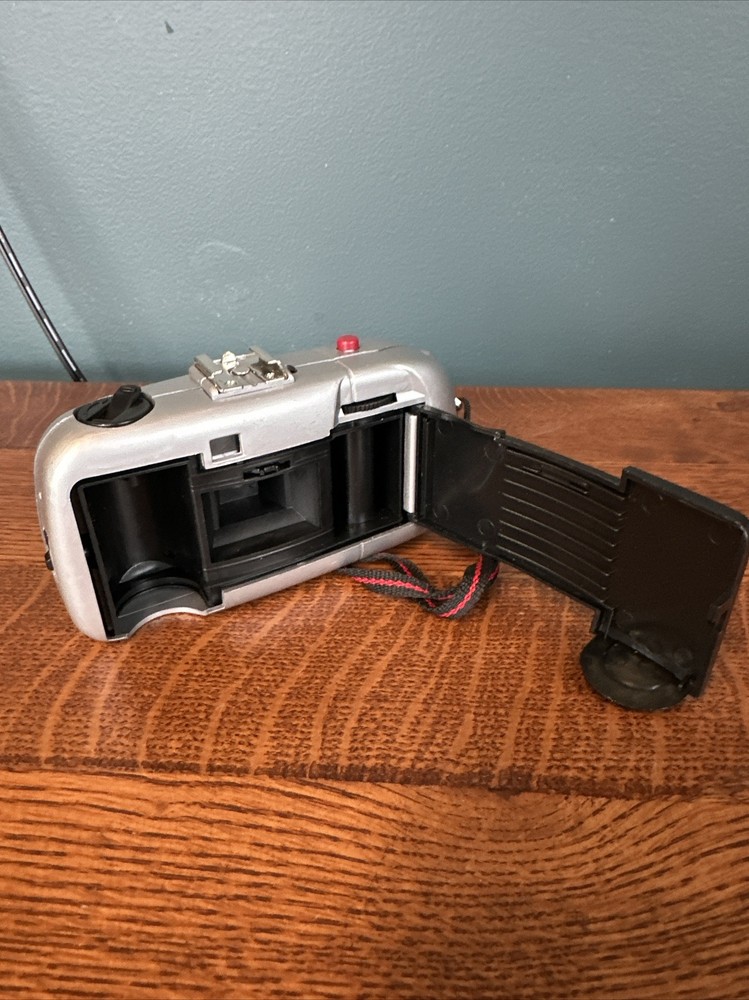 Quickshot DI-4410 Mango Camera Point and Shoot - Works