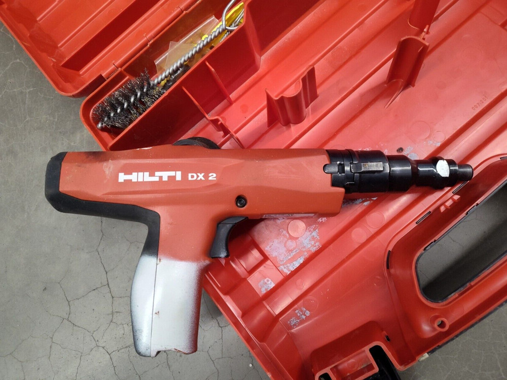 HILTI DX 2 POWER ACTUATED FASTENING TOOL