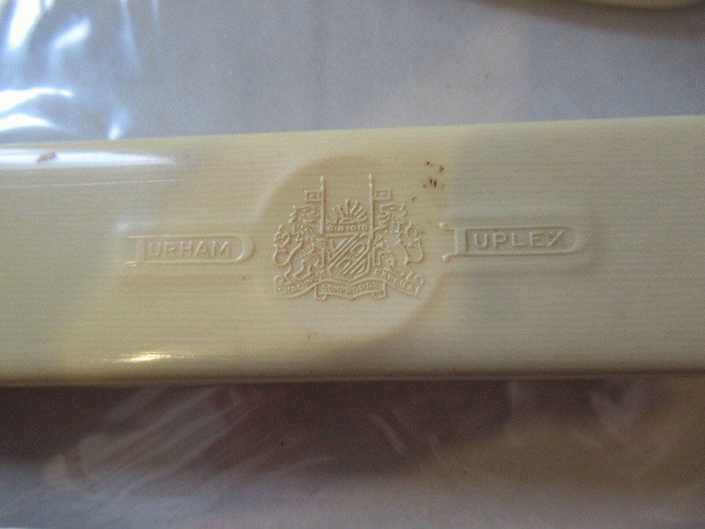 Vintage Durham & Duplex straight razor with case