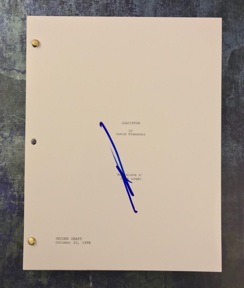 GFA Gladiator Commodus * JOAQUIN PHOENIX * Signed Full Movie Script PROOF AD1COA