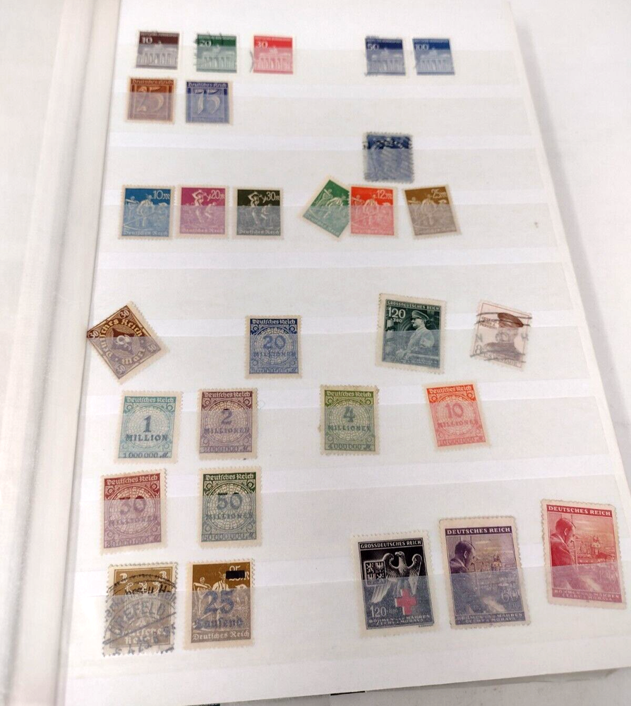 Lighthouse Green Hardcover Stamp Stock Book L4 / 24 With 200+ Stamps