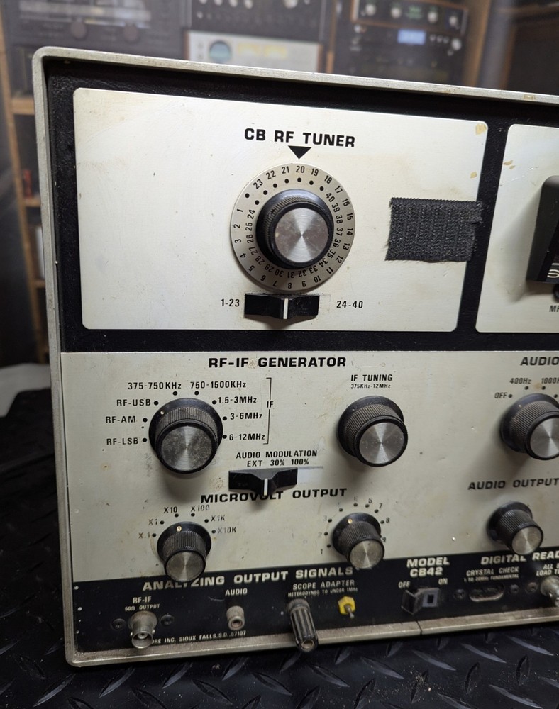 Sencore CB42 Deluxe CB Analyzer