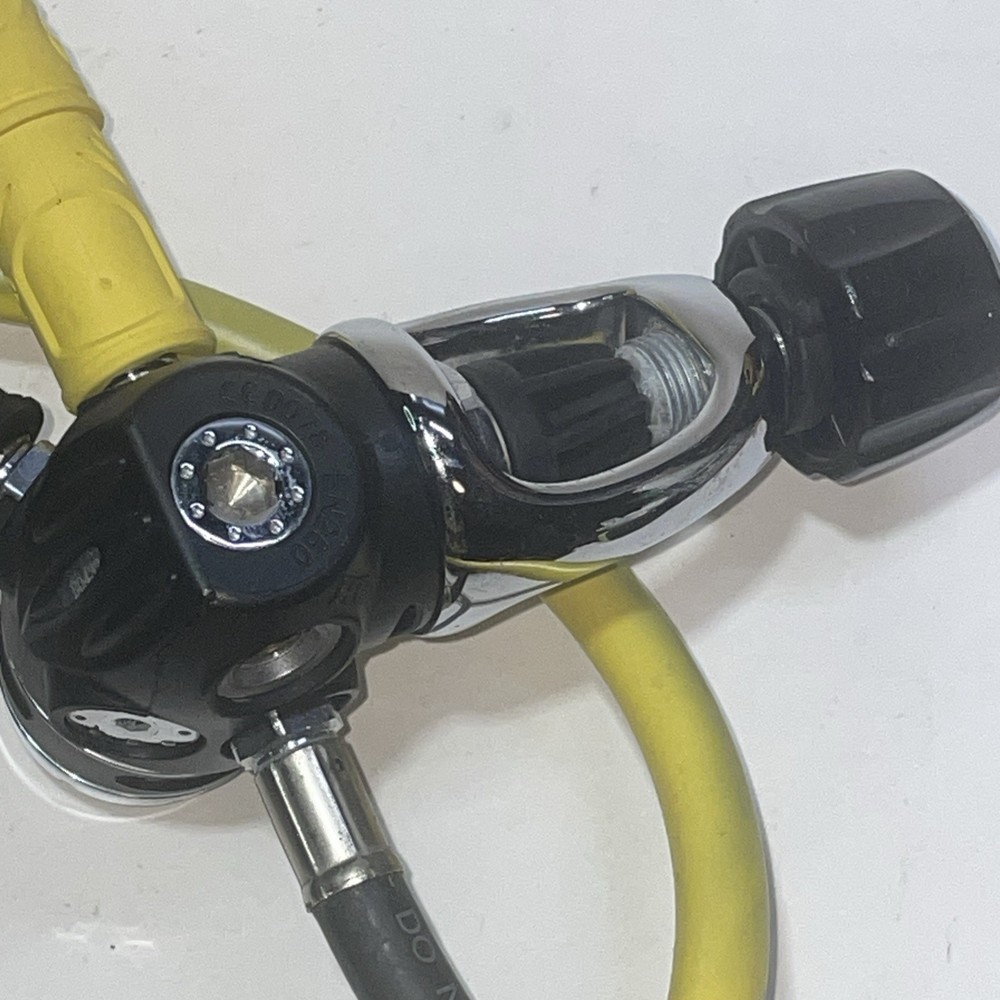 AQUALUNG LEGEND SCUBA REGULATOR & ABS EN250 Pre Owned