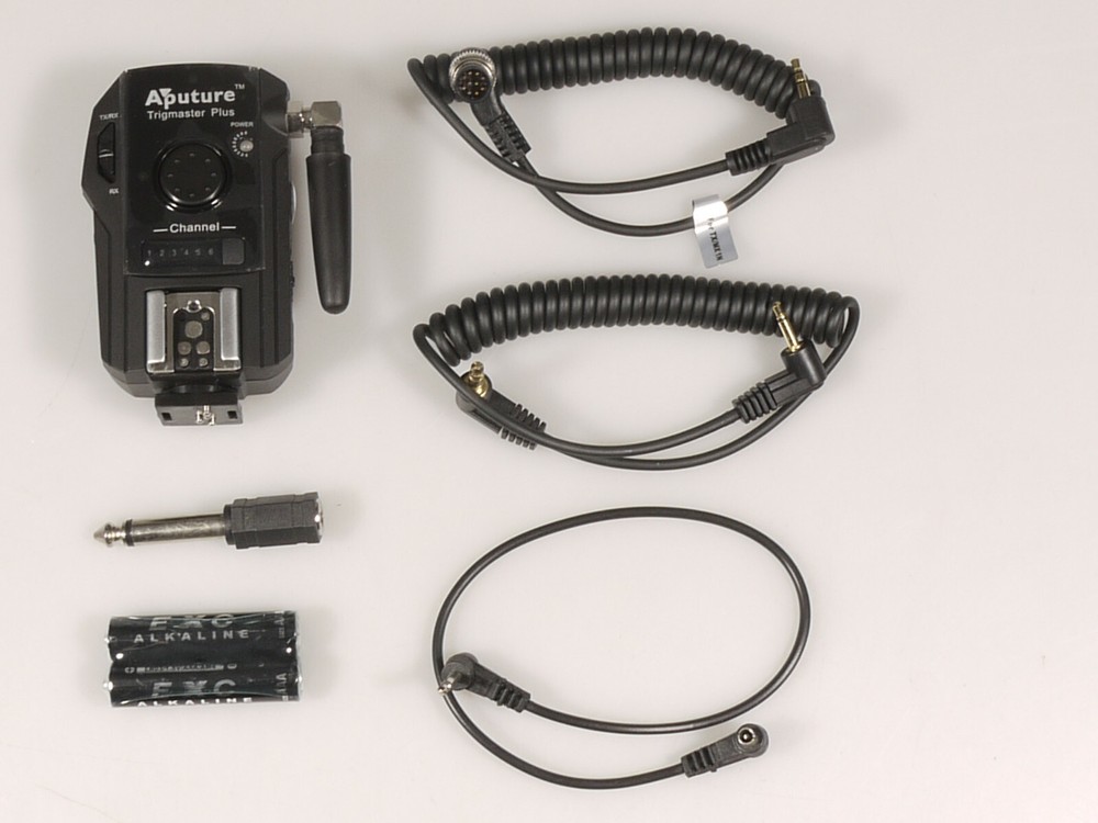 PRL) APUTURE TRIGMASTER PLUS TRANSCEIVER TX/RX CANON CAMERA FLASH WIRELESS 2.4