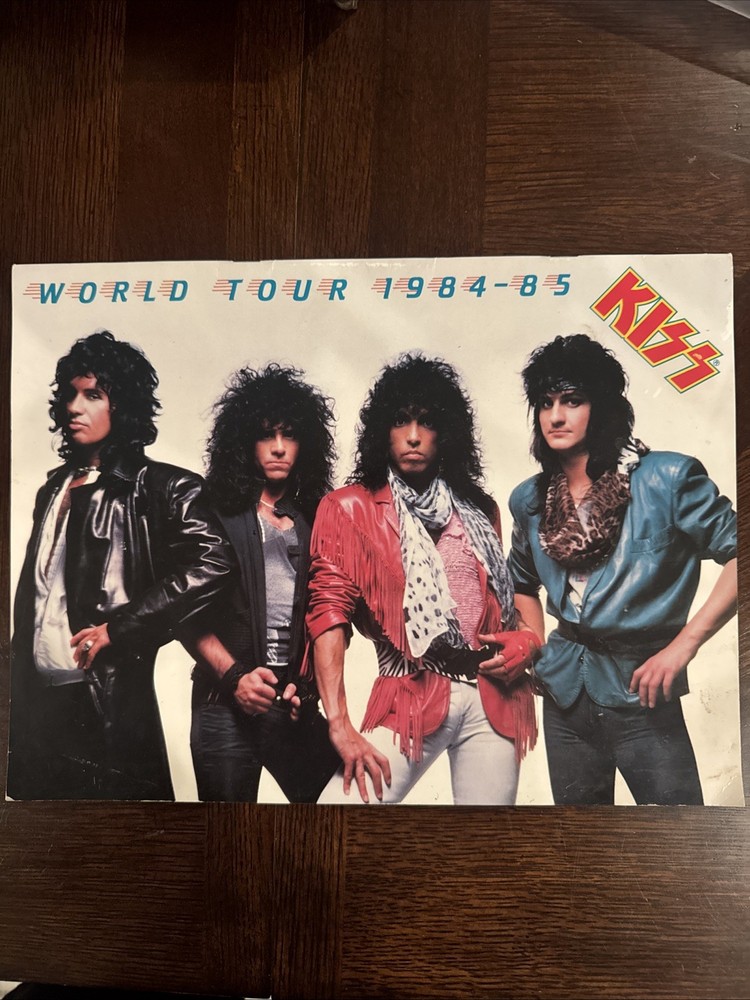 KISS Rare Animalize World Tour 1984-1985 Concert Program Mark St John Eric Carr