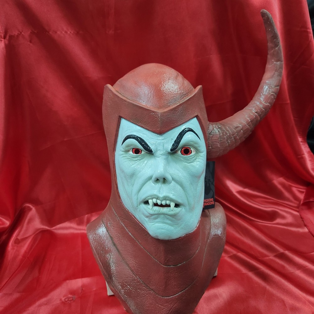 DUNGEONS & DRAGONS - VENGER MASK by Trick or Treat Studios