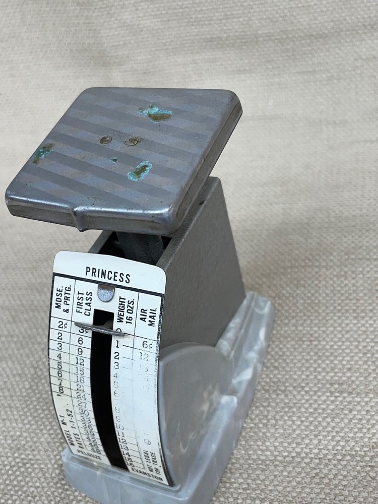 First Rate Mail Scale Princess Pelouze Evanston Model N - 1